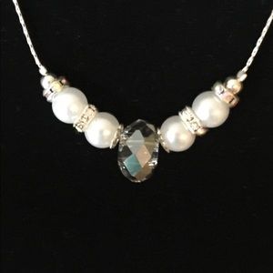 Smokey Chec crystal and faux pearl necklace 18”